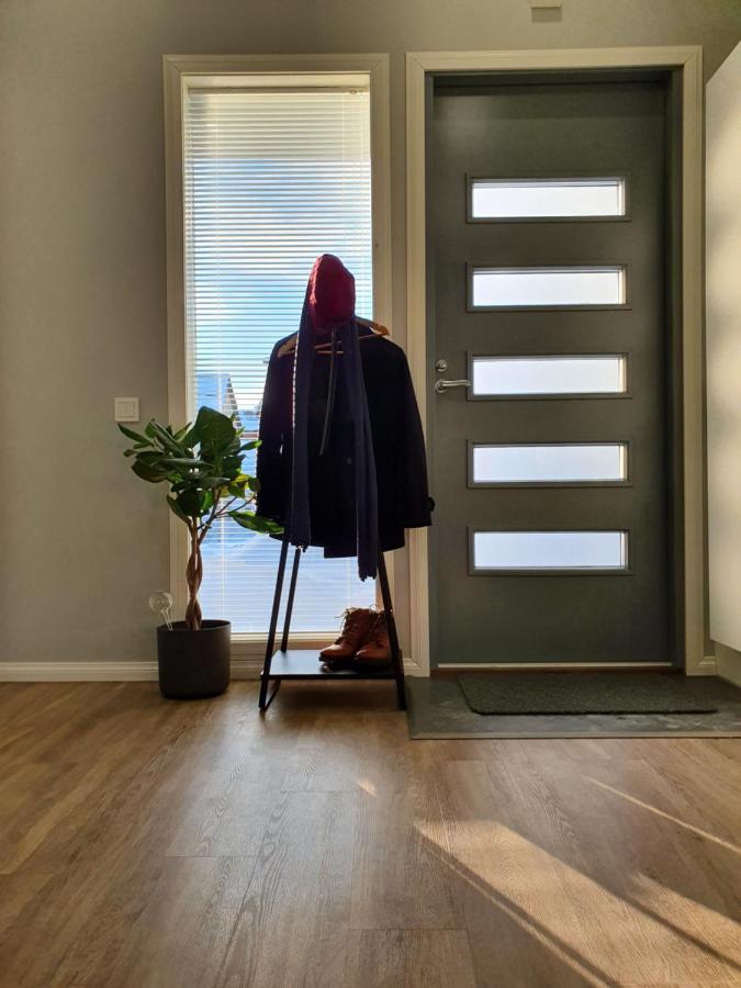 Studio 7, Air-Conditioned, 1 Free Parking, Calm Own Entrance Ювяскюля Экстерьер фото