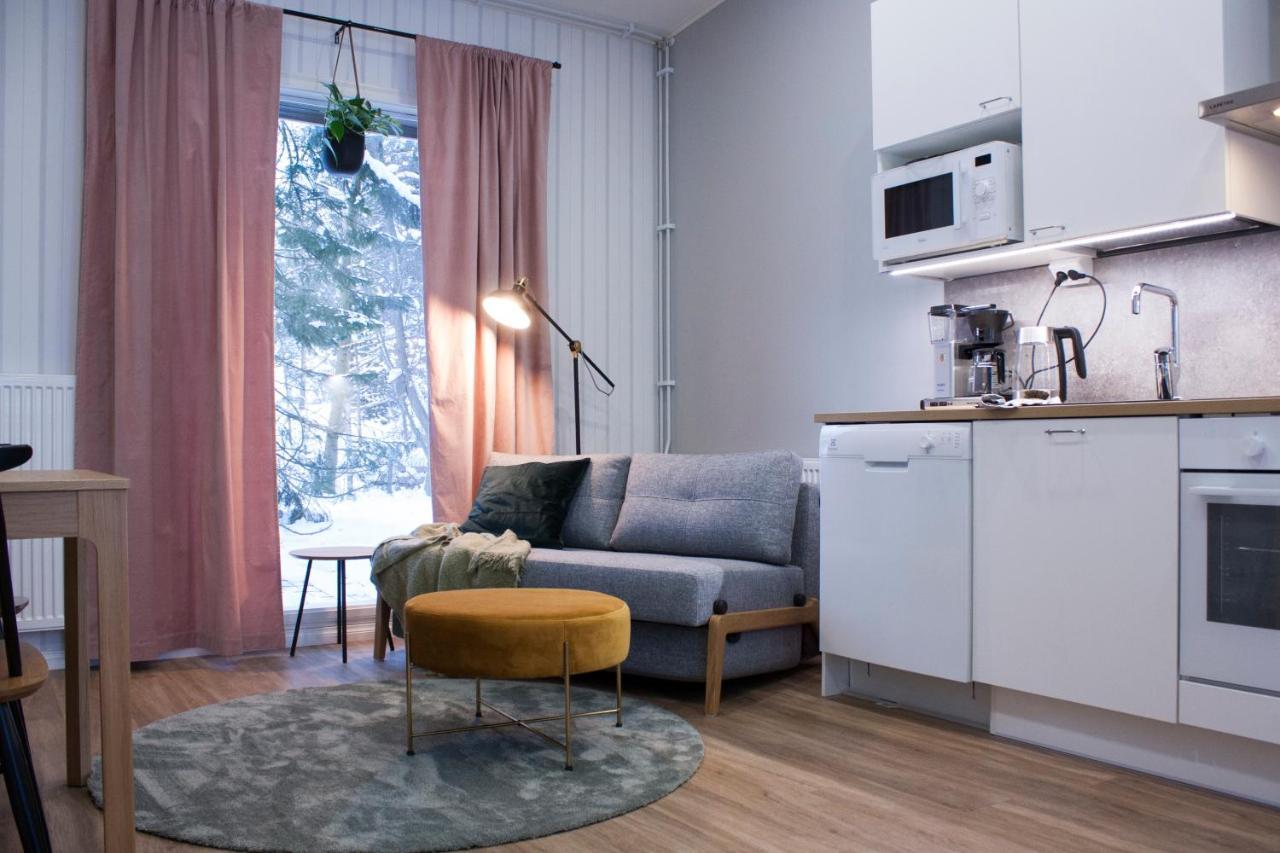 Studio 7, Air-Conditioned, 1 Free Parking, Calm Own Entrance Ювяскюля Экстерьер фото